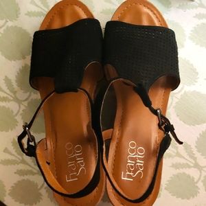 Great wedge sandals!